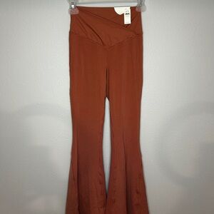 NWTS aerie flares size m